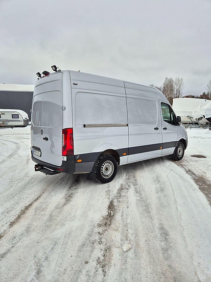Mercedes-Benz Sprinter 8 of 30