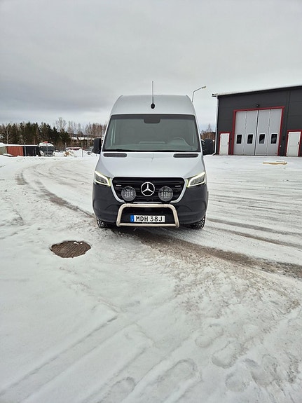 Mercedes-Benz Sprinter 10 of 30