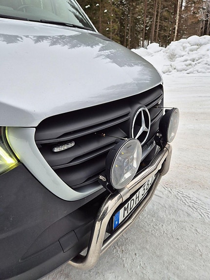 Mercedes-Benz Sprinter 17 of 30