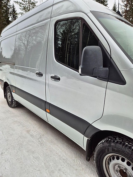 Mercedes-Benz Sprinter 15 of 30