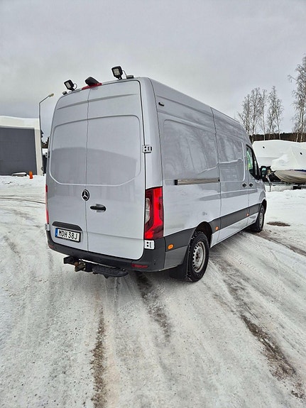 Mercedes-Benz Sprinter 7 of 30