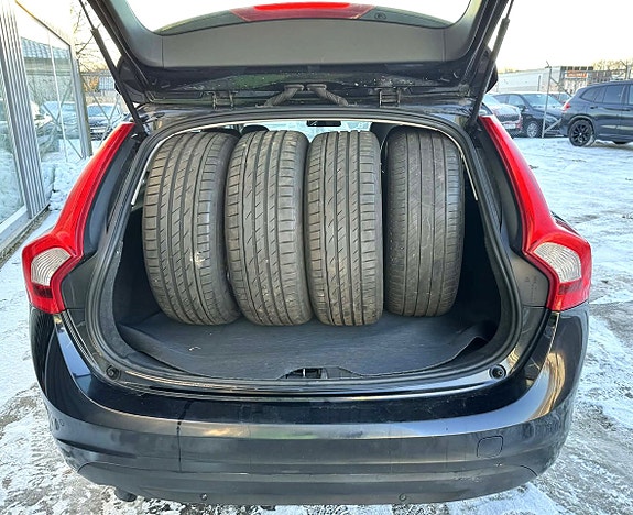 Volvo V60 22 of 22