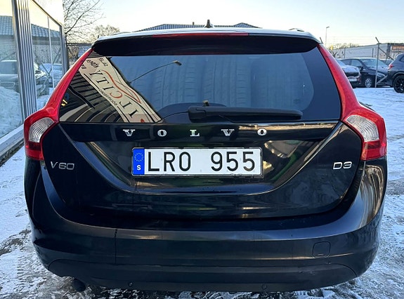 Volvo V60 7 of 22