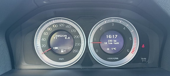 Volvo V60 18 of 22