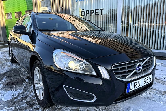 Volvo V60 14 of 22