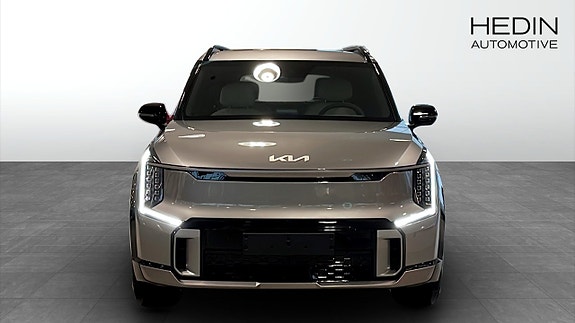 Kia EV9 5 of 15