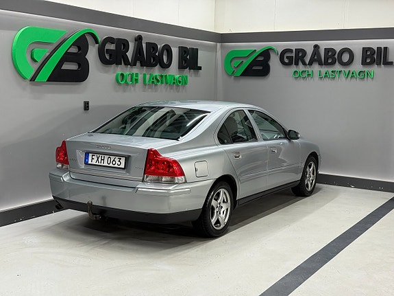 Volvo S60 5 of 5
