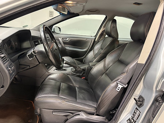 Volvo S60 9 of 16