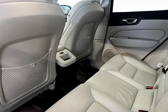 Volvo XC60 9 of 10