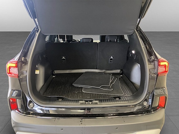 Ford Kuga 16 of 16