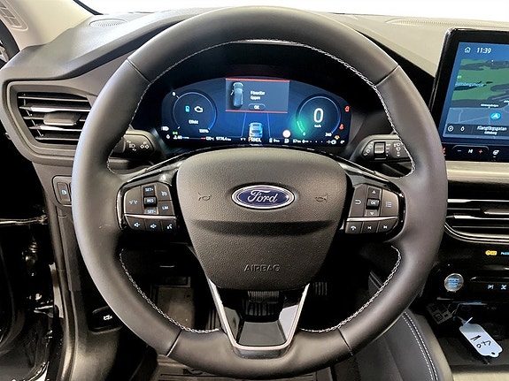 Ford Kuga 7 of 16