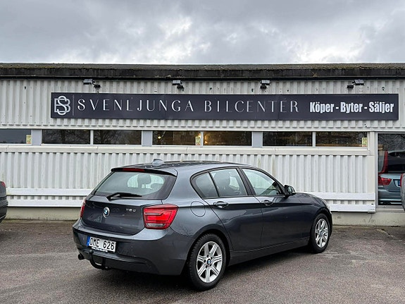 BMW 118d 4 of 5