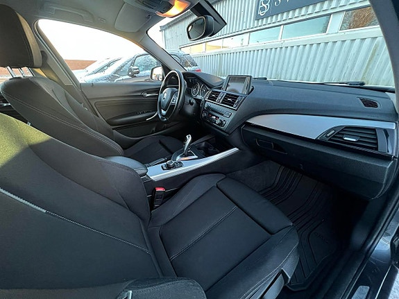 BMW 118d 14 of 22