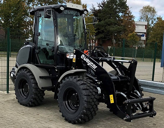 Weycor 420  Black Edition 40 km/h  Fullutrustad snömaskin