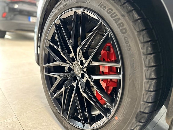 Mercedes-Benz GLC63 29 of 30