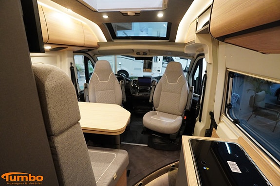 Malibu Van 640 LE comfort GT skyview - Stor kyl, Dieselpanna, 4000kg 9 of 21