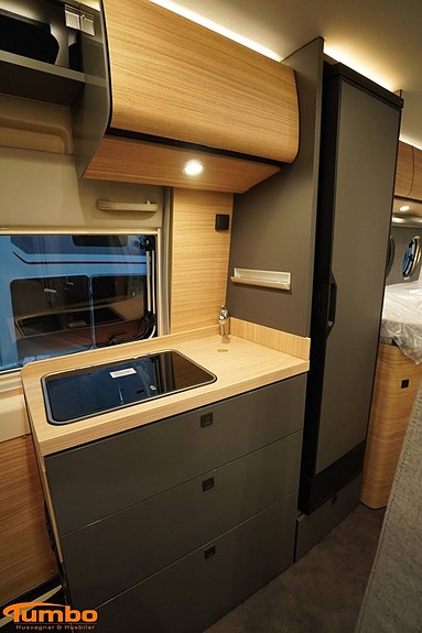 Malibu Van 640 LE comfort GT skyview - Stor kyl, Dieselpanna, 4000kg 10 of 21