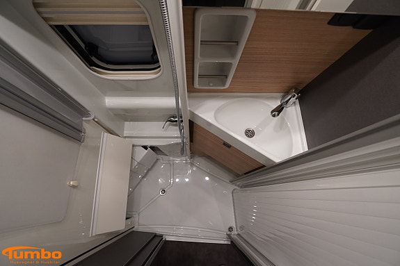 Malibu Van 640 LE comfort GT skyview - Stor kyl, Dieselpanna, 4000kg 15 of 21
