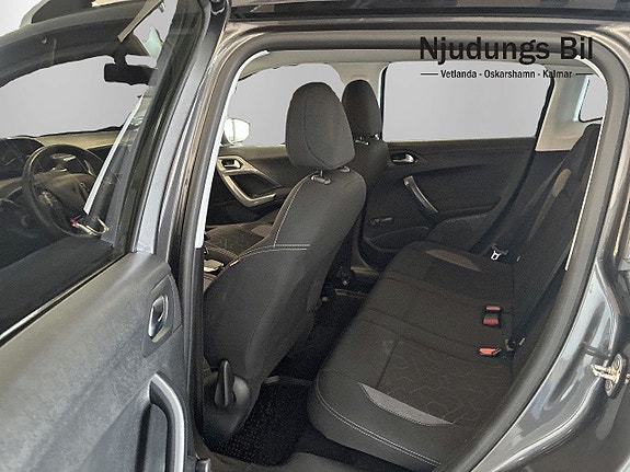 Peugeot 2008 7 of 12