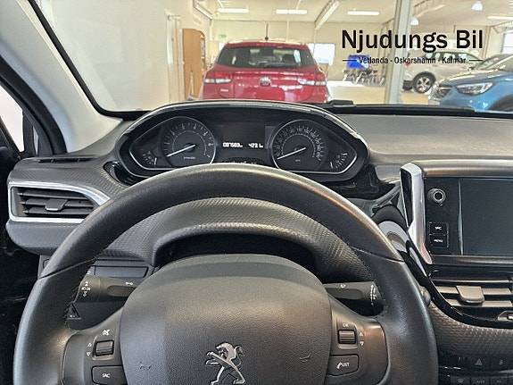 Peugeot 2008 9 of 12
