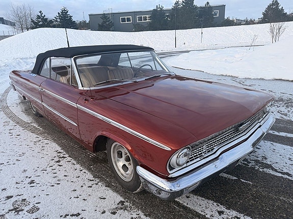 Ford Galaxie 5 of 5