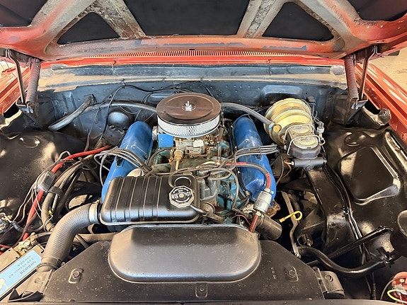 Ford Galaxie 13 of 14