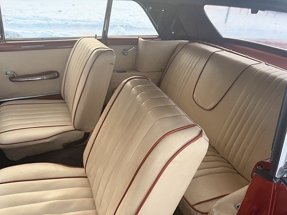 Ford Galaxie 9 of 14