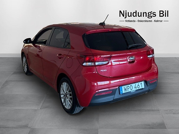 Kia Rio 2 of 5