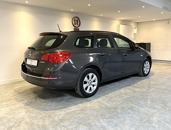 Opel Astra 4 of 5