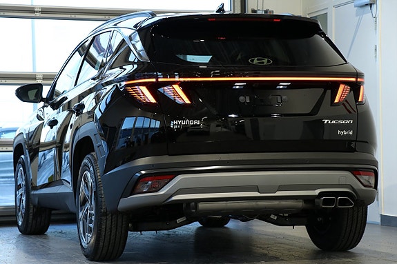 Hyundai Tucson 4 of 17