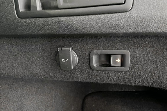 Volkswagen Passat Alltrack 20 of 29