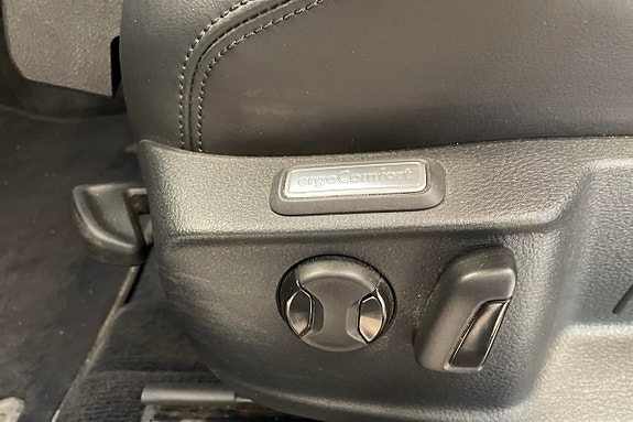 Volkswagen Passat Alltrack 23 of 29