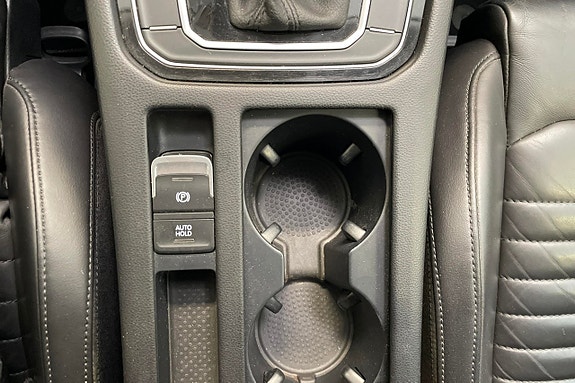 Volkswagen Passat Alltrack 29 of 29
