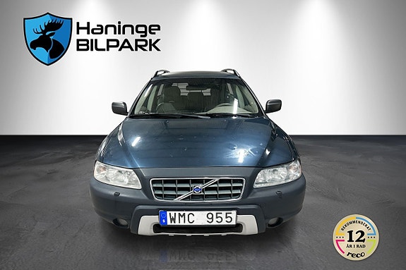 Volvo XC70 9 of 17