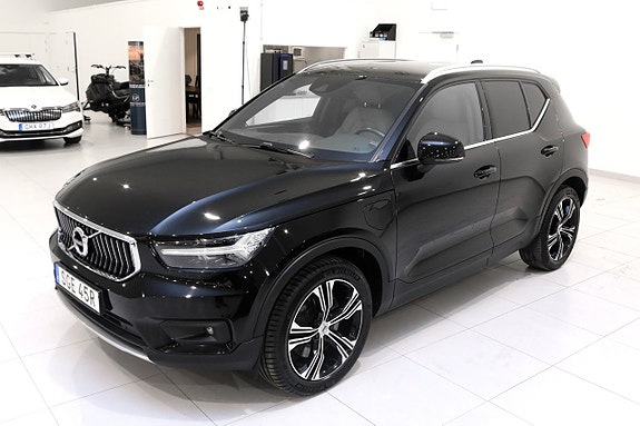 Volvo XC40 6 of 27