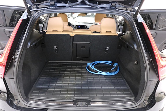 Volvo XC40 18 of 27