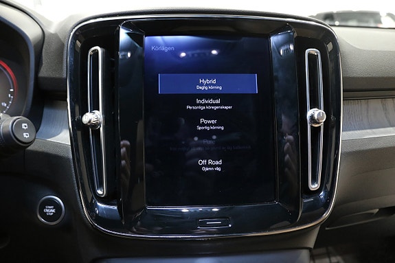 Volvo XC40 22 of 27