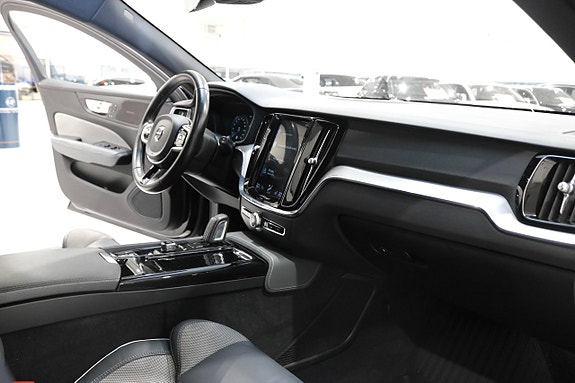 Volvo V60 10 of 26