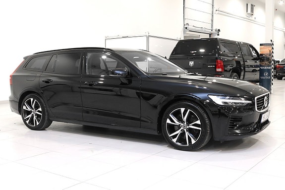 Volvo V60 2 of 26
