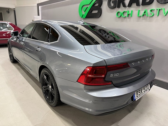 Volvo S90 3 of 5