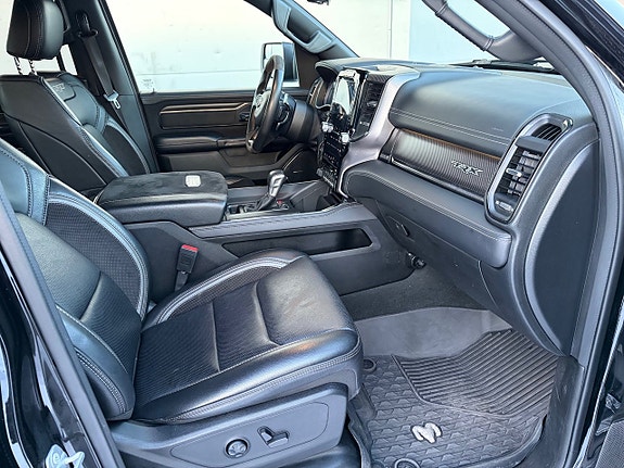 Dodge RAM 14 of 17