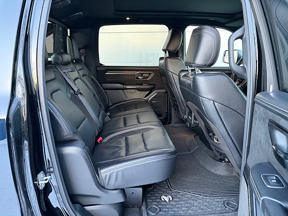 Dodge RAM 15 of 17