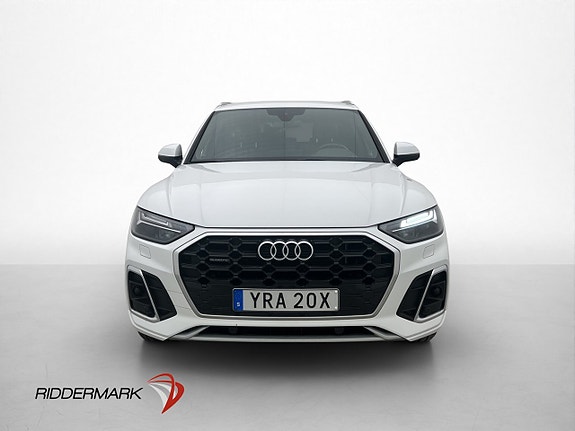 Audi Q5 2 of 5