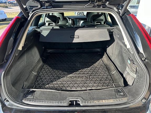 Volvo V90 9 of 17