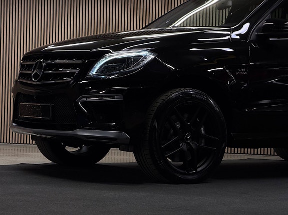 Mercedes-Benz ML63 6 of 29