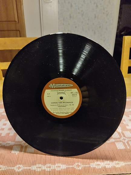 Product image 8 of 9