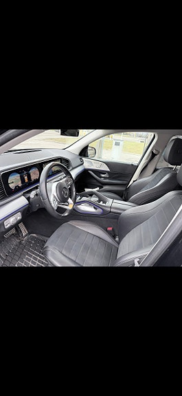Mercedes-Benz GLE350 d 3 of 5