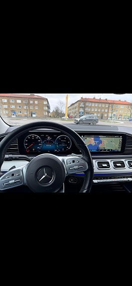 Mercedes-Benz GLE350 d 4 of 5