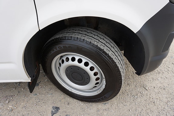 Volkswagen Transporter 10 of 12