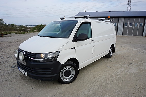 Volkswagen Transporter 4 of 5